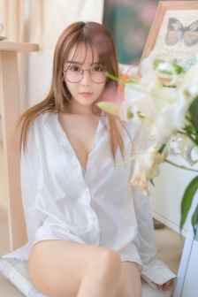 爱情公寓海报
